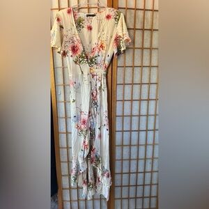 Acanela Expeditions Floral Wrap Dress in Cream and Pink S/M